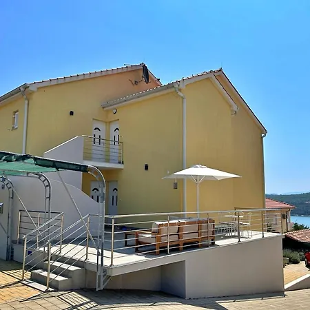 With A Parking Space Cizici, Krk - 22046 Apartment Malinska