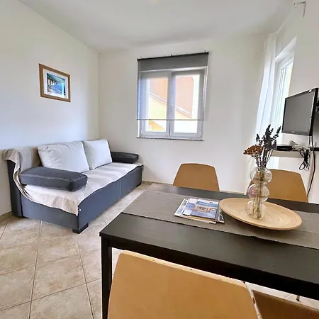 With A Parking Space Cizici, Krk - 22046 Apartment