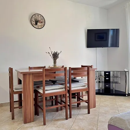 With Parking Space Cizici, Krk - 22046 Appartamento