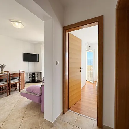 With Parking Space Cizici, Krk - 22046 Malinska