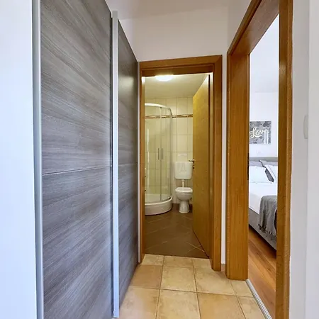 With A Parking Space Cizici, Krk - 22046 Appartamento *