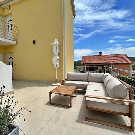 Apartment With Parking Space Cizici, Krk - 22046 *