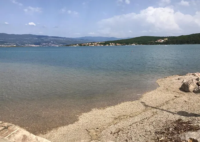 Apartmán With Parking Space Cizici, Krk - 22046 Malinska