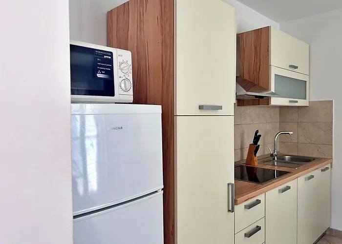 아파트 With Parking Space Cizici, Krk - 22046 말린스카